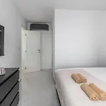 Bregha - Three Bedroom With Terrace *
