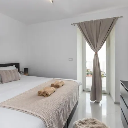 Bregha - Three Bedroom With Terrace Lägenhet Matulji