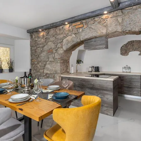 Bregha - Three Bedroom With Terrace * Matulji
