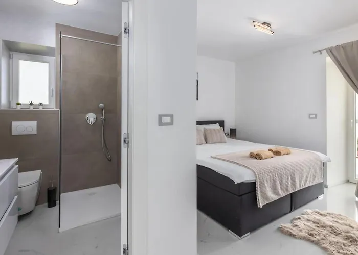 Bregha - Three Bedroom With Terrace * Matulji