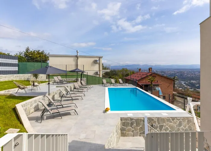 Apartmán Bregha - Three Bedroom With Terrace